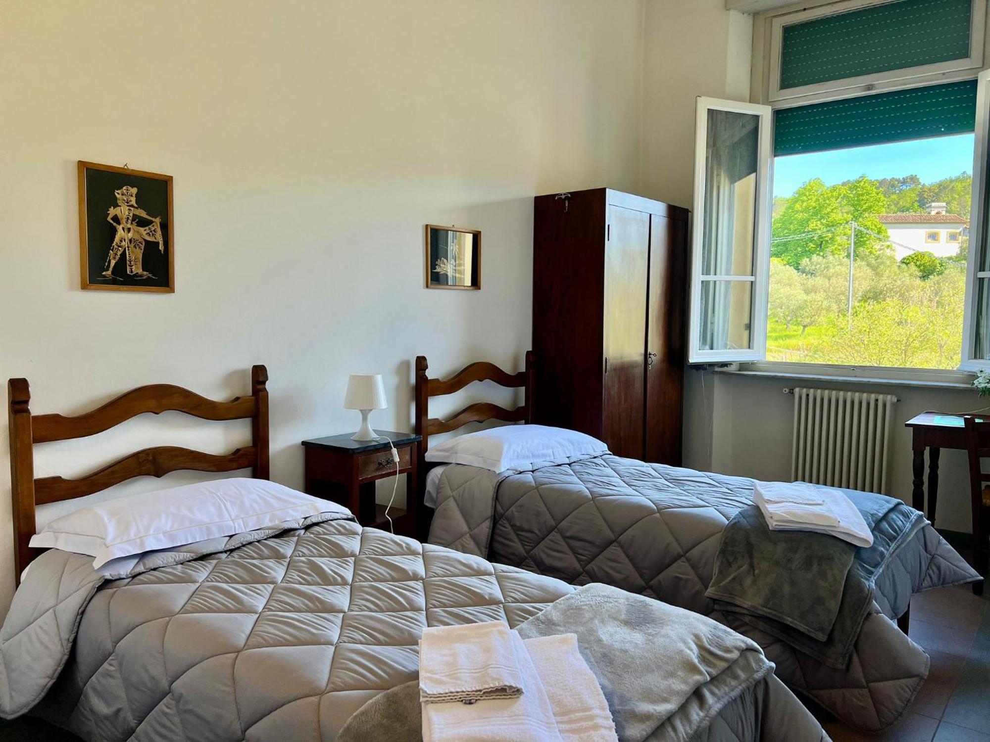 Hostel Casa Lux Mundi *